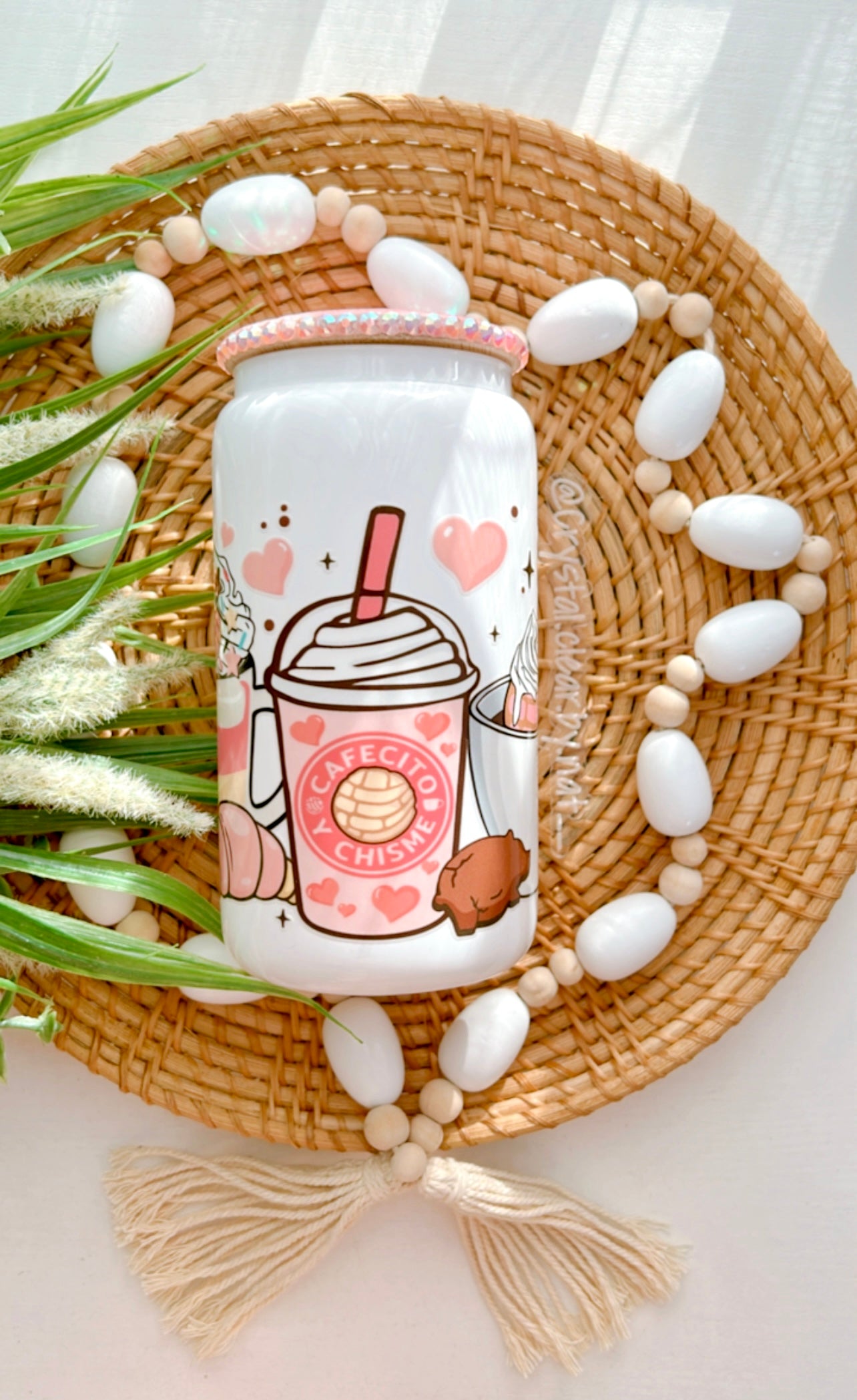 Cafecito y Chisme Glass Can | White | Pink Bling Lid | Perfect Gift for all occasions | Iced/Hot Coffee Lovers | Pink Bling Lid | 16oz